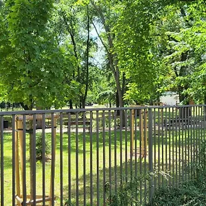 https://spacious-two-bedroom-condobig-balconyfreeparking.warsawhotelspoland.com