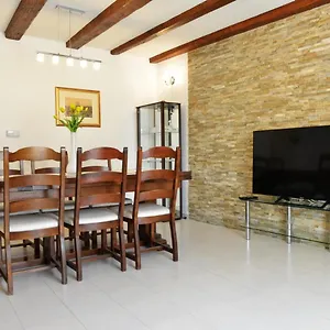 https://lorena-apartment.hotelinzadar.com